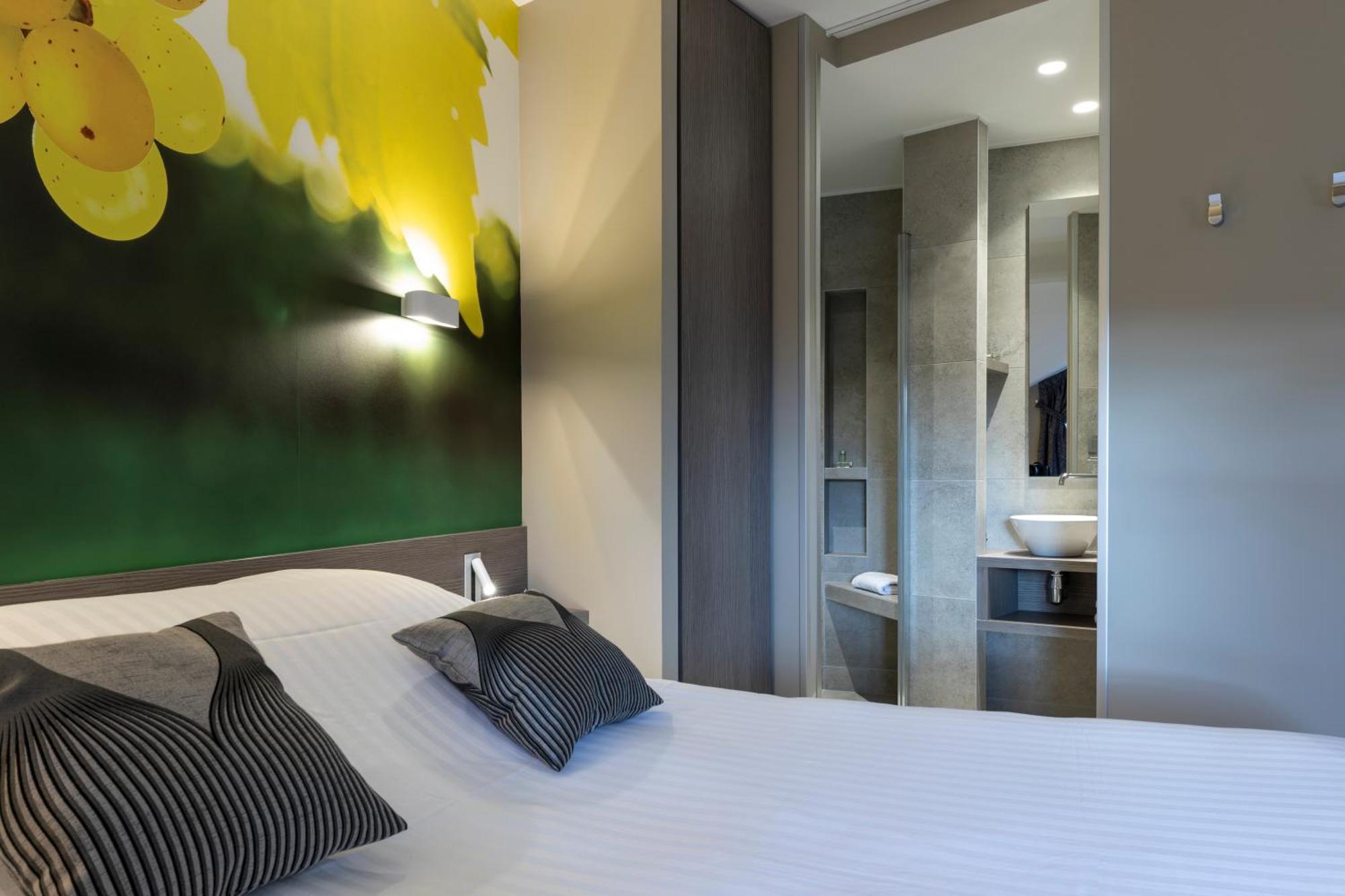 Auberge De Clochemerle, Spa Privatif & Restaurant Gastronomique Vaux-en-Beaujolais 외부 사진
