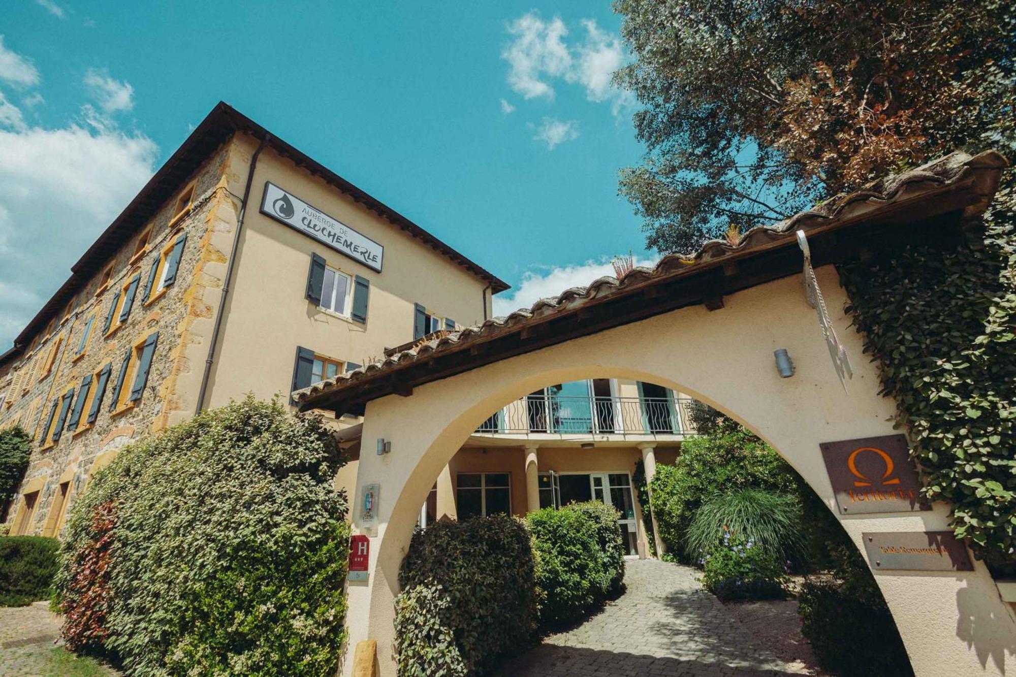 Auberge De Clochemerle, Spa Privatif & Restaurant Gastronomique Vaux-en-Beaujolais 외부 사진